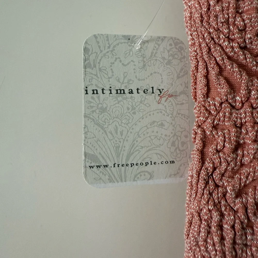 NWT FREE PEOPLE Seamless Love Letter Womens Cami, Size M-L - Picture 5 of 6